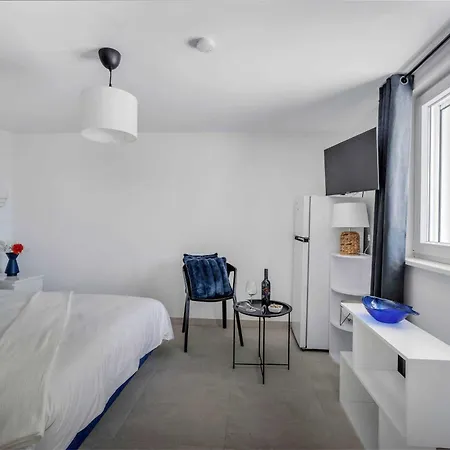 Elegant Tranquil Okrug Gornji *