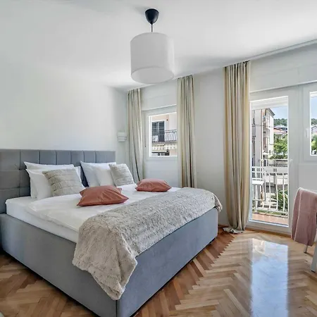 Apartment Elegant Tranquil Okrug Gornji Trogir