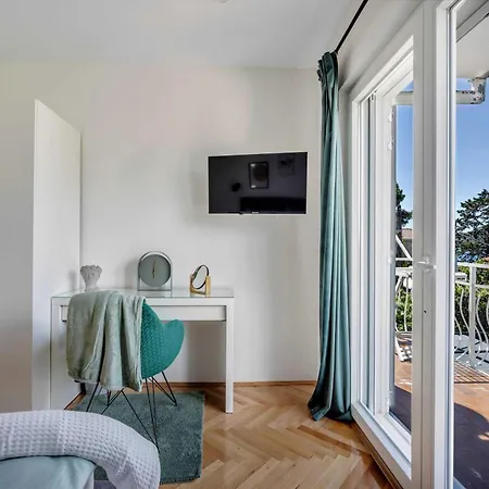 Elegant Tranquil Okrug Gornji Apartment Trogir